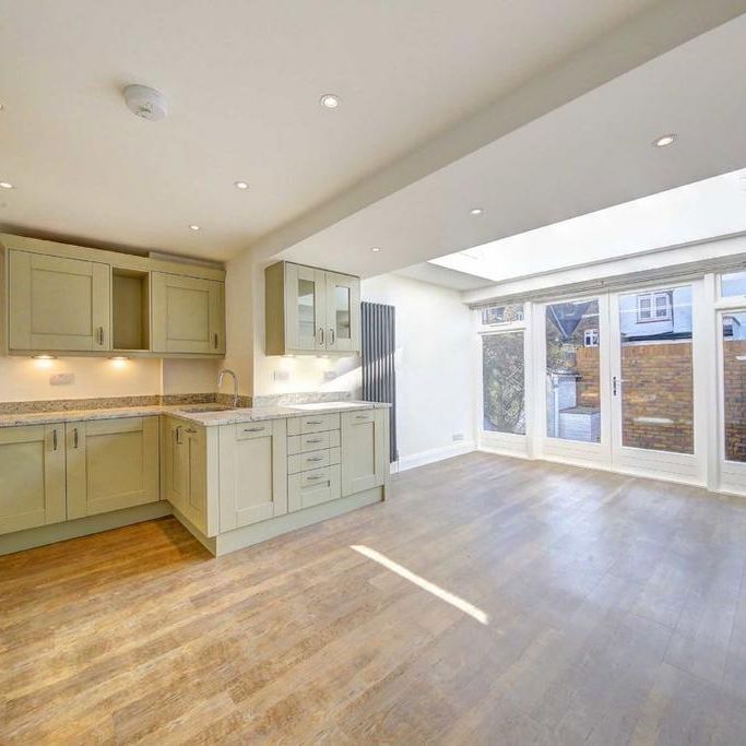 2 bedroom house to rent - Photo 1