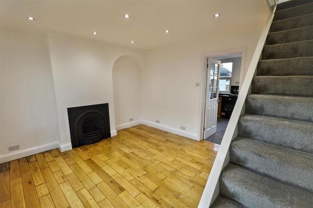 2 bedroom terraced house to rent - Photo 1