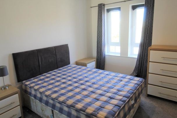 Cuparstone Court, Top Floor, AB10 - Photo 1