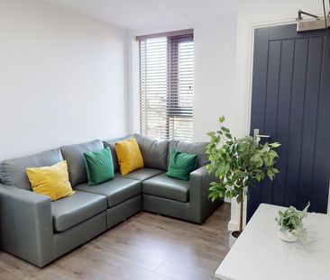 1 bedroom in a house share to rent - Photo 2