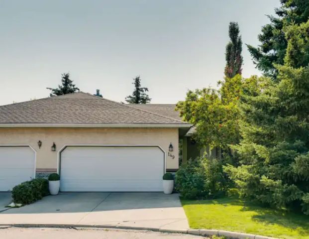 Luxury Unit for rent | 149 Sierra Morena Green Southwest, Calgary - Photo 1