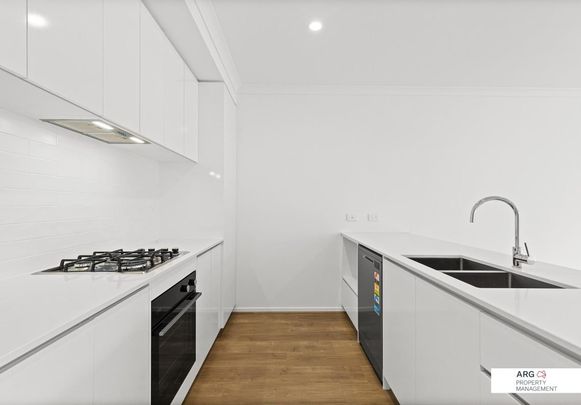 11/50 Plush Circuit, Epping, VIC, 3076 - Photo 1