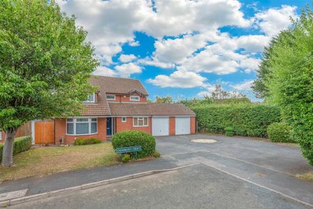4 bedroom detached house to rent - Photo 4
