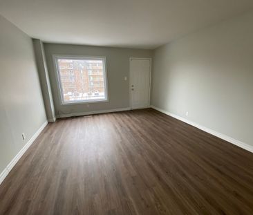 Two Bedroom Townhouse - Photo 2