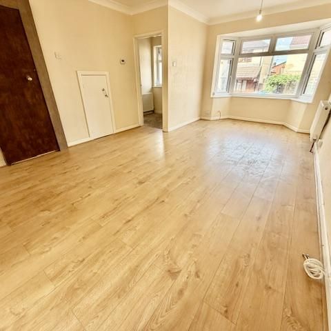 3 bedroom property to rent - Photo 1