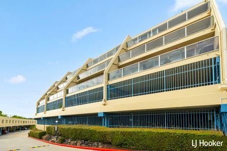 61/9 Chandler Street, Belconnen ACT - Photo 4