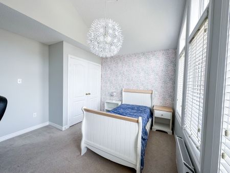 For Lease - 21 Fitzroy Avenue, Markham, Ontario - Photo 2