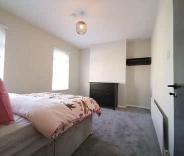 Rm 3, 93 Bloomfield Avenue, BT5, Belfast - Photo 4