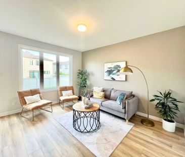 For Lease - 422 Cope Drive, Kanata, Ontario - Photo 2