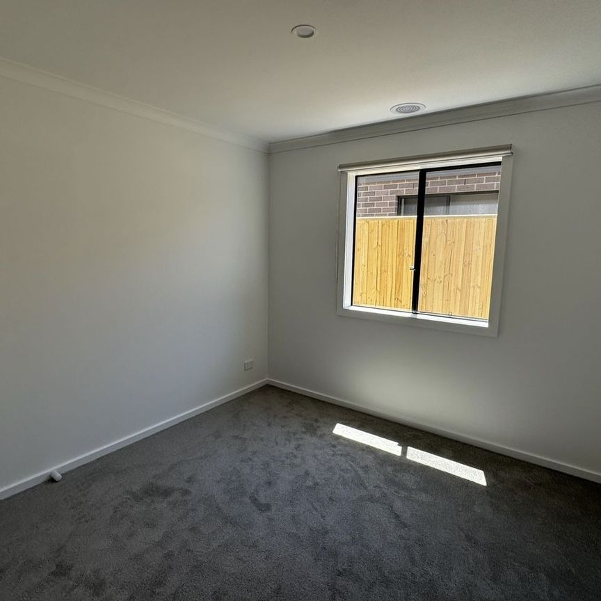 Quality, Comfort & Location! - Photo 1