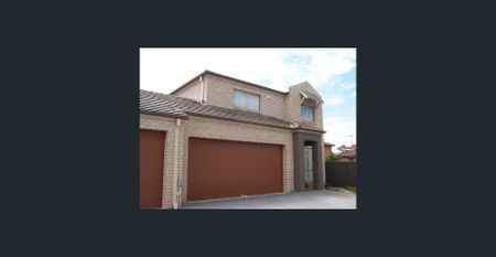 MODERN, LOW MAINTENANCE LIVING IN A PRIME LOCATION - Photo 5