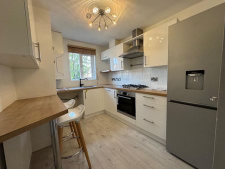 3 bedroom townhouse to rent - Photo 3