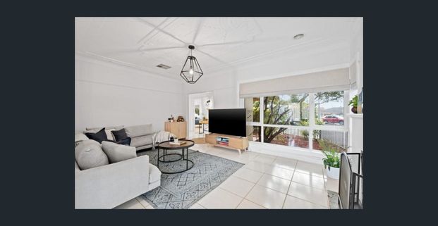 Light-Filled 2-Bedroom Unit in the Heart of Heathmont - Photo 1