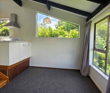 Light-Filled Townhouse with Stunning Valley Views - Photo 2