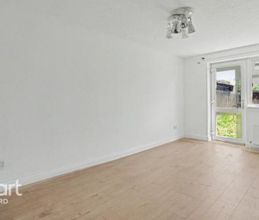 3 bedroom end of terrace house to rent - Photo 6