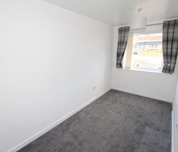 2 bedroom semi-detached house to rent - Photo 3