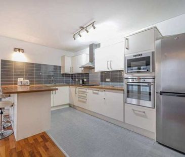 Room in a Shared Flat, Farnsworth Court, SE10 - Photo 6