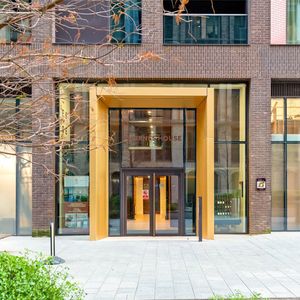 Thornes House, 4 Charles Clowes Walk, London, SW11 flat to rent - Photo 3