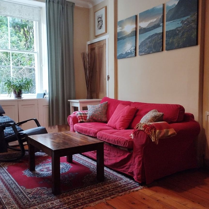 1 Bed Flat, Broughton Road, EH7 - Photo 1