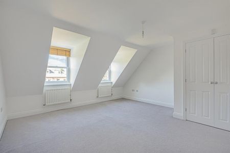 3 bedroom terraced house to rent - Photo 4