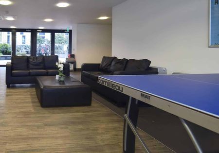 Bronze Studio - Photo 2