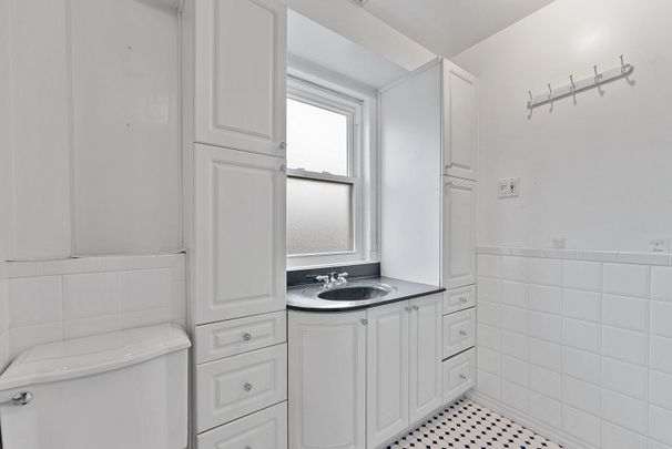 For Lease - 983 Victoria Park Avenue Unit# 2nd Floor, Toronto, Ontario - Photo 1