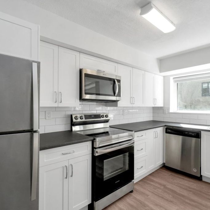 165 19th Street - Photo 1