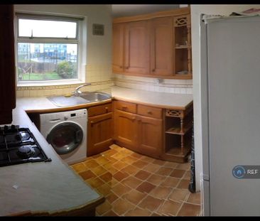 2 bedroom maisonette to rent - Photo 4