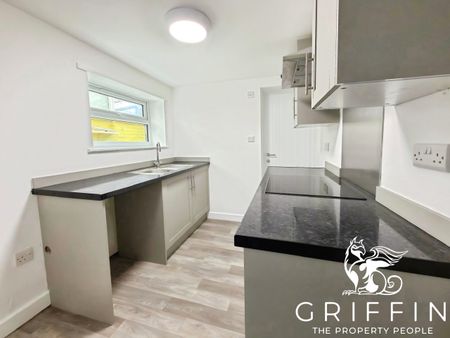 Mill Lane, South Stifford, Grays, RM20 - Photo 3