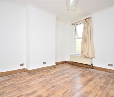 Terraced House to rent - Imperial Road, Gillingham, ME7 - Photo 3