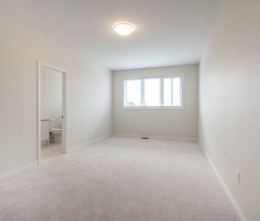 For Lease - 1426 Almonte Drive, Burlington, Ontario - Photo 3