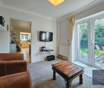 1 bedroom in a house share to rent - Photo 1