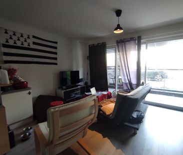 Location Appartement 3 pièces 64m² - Photo 2