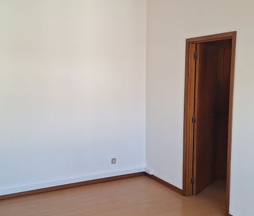 Apartamento T1 em Sto António dos Olivais - Photo 1