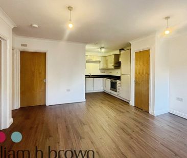 Station Approach - Photo 1