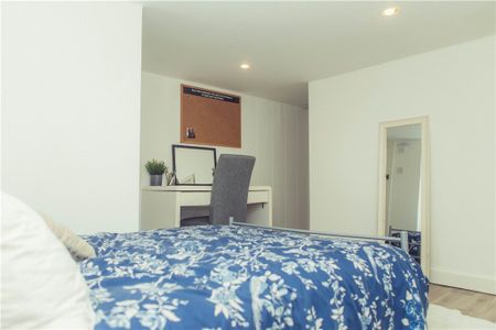 Denzil Road, Guildford, Surrey, GU2 7NQ - Photo 4