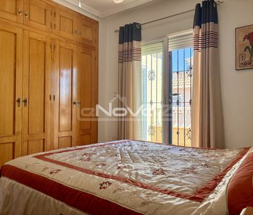 Sunny and cosy bungalow in La Zenia, Orihuela Co - Photo 4