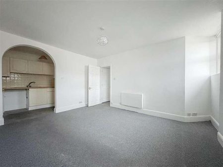 Marina, St Leonards, TN38 - Photo 2