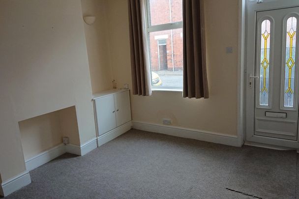 Alexandra Road - Photo 1