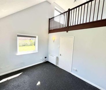 Weaverdale, Shoeburyness, Shoeburyness, Essex, SS3 - Photo 2