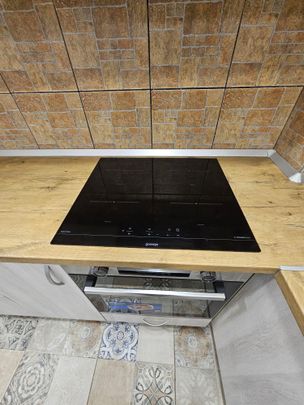 Închiriază Apartament 3 camere Orașul Nou - Photo 1