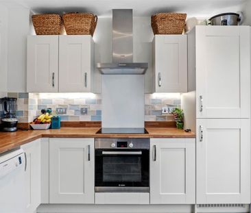 Swallow Road, Bourton-On-The-Water - Photo 2