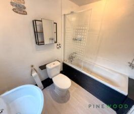 3 BEDROOM House - End Terrace - Photo 6