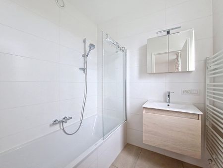 Rez-de-chaussée - à louer - 5100 Jambes - 1 400 € - Photo 5