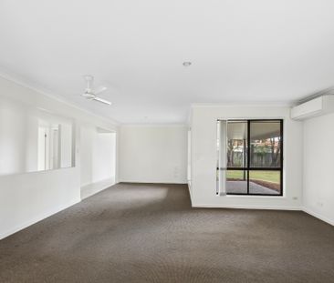 Spacious Family Living in Upper Coomera - Photo 1