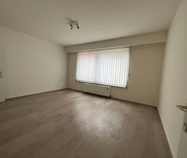 Gelijkvloers appartement van ca. 95m² met 2 slaapkamers in het cent... - Foto 2