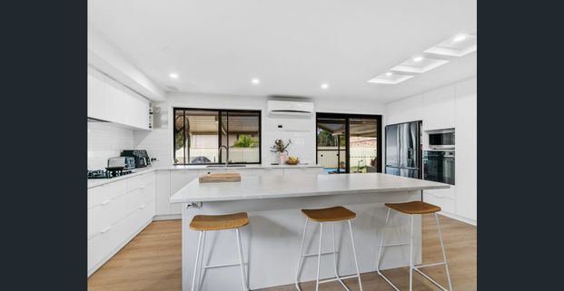 Newly Renovated - Family Home - Photo 1