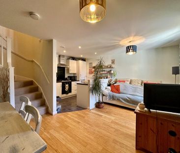 2 bedroom end of terrace house to rent - Photo 5