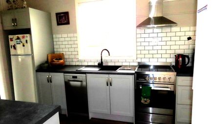 Spacious 3-Bedroom Home - Photo 2