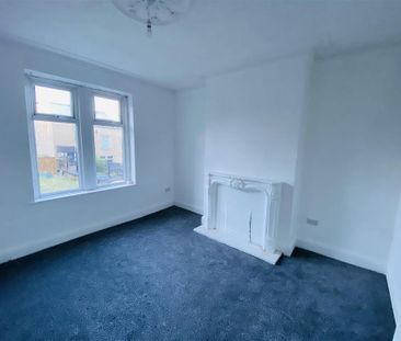 4 bedroom terraced house to rent - Photo 4